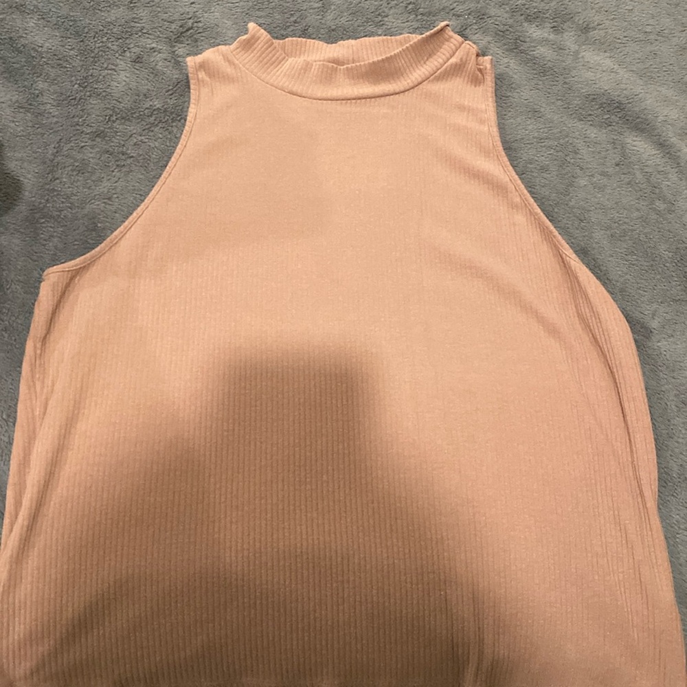Old navy tank brown